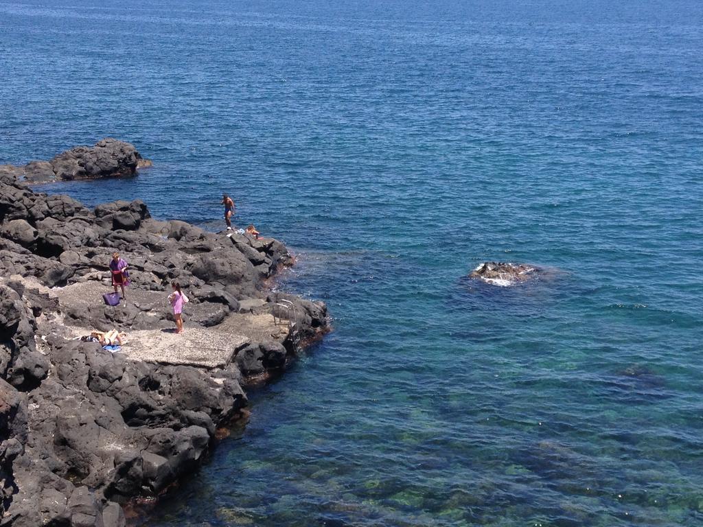 Il Giardino Dei Limoni Bed & Breakfast Aci Castello